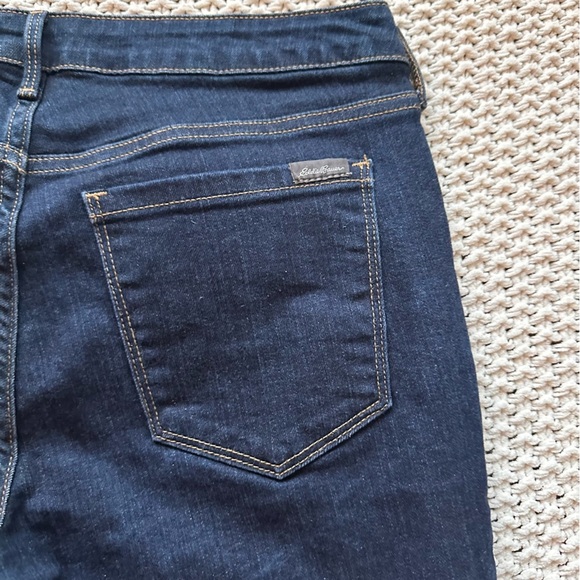 Eddie Bauer Women's Jeans Slightly Curvy Boot Cut Stretch Sz 8 Mid Rise 32.5” - Picture 9 of 9